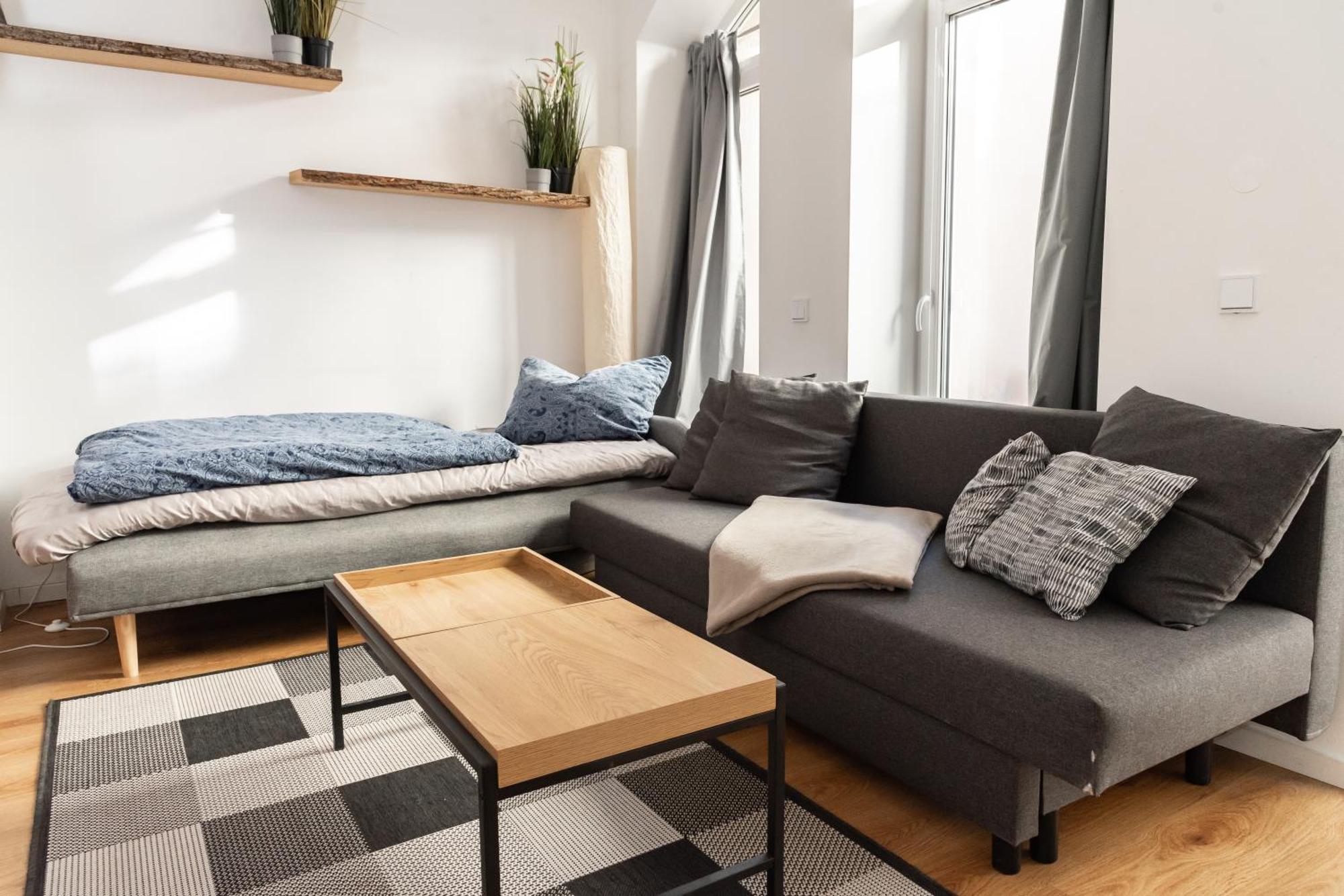 Appartement Gewoelbewohnung Mit Terrasse