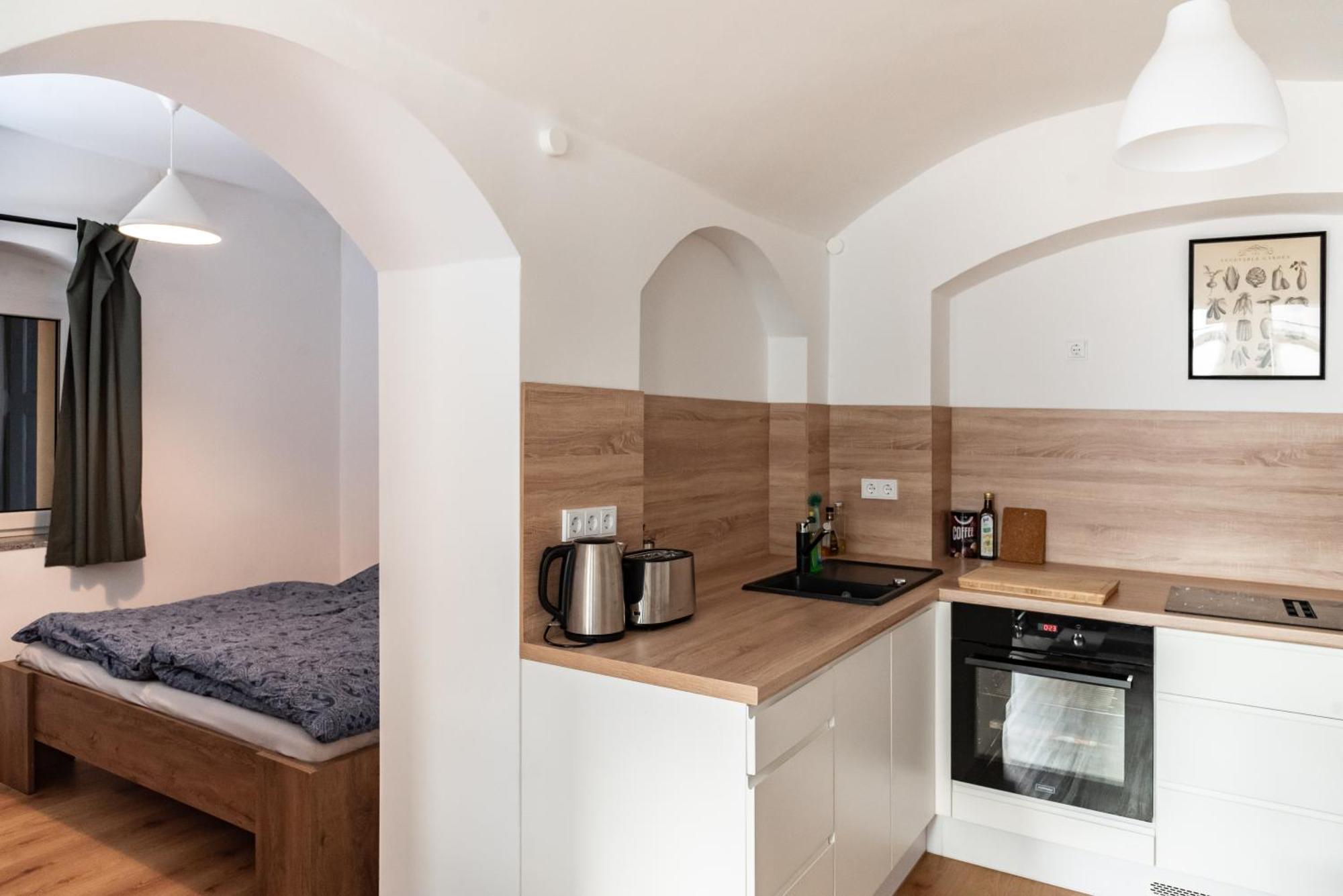 Appartement Gewoelbewohnung Mit Terrasse *