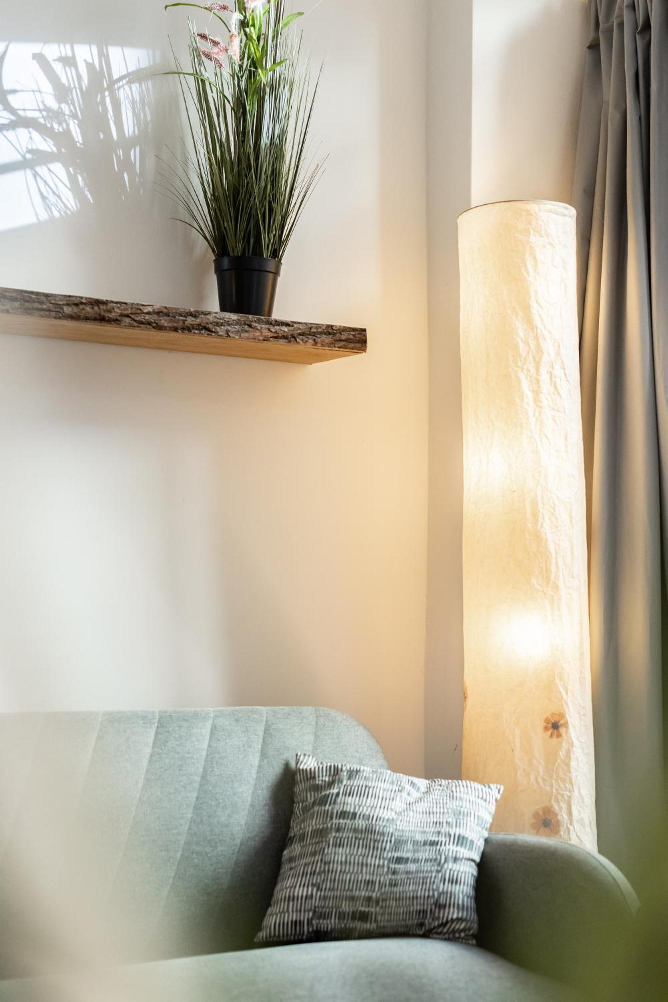 Gewoelbewohnung Mit Terrasse
